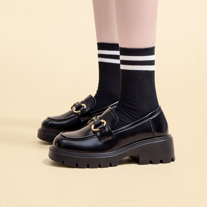 Ayollar uchun jangchi poyabzallari