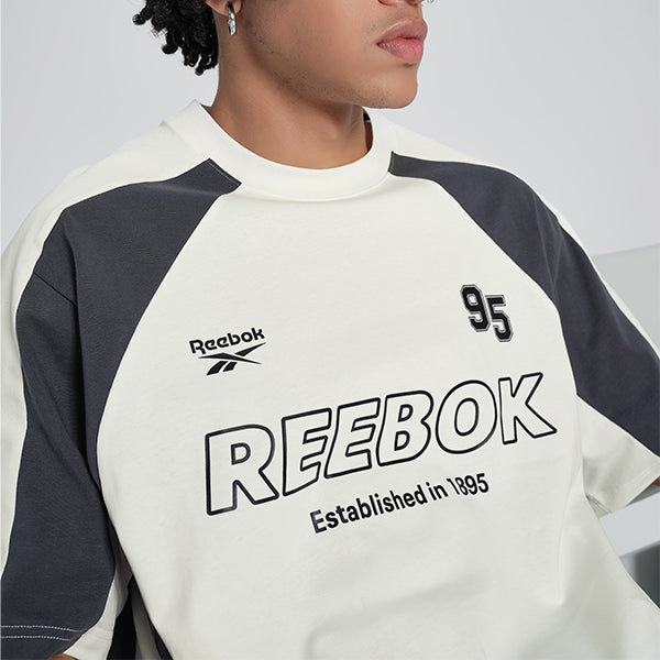 Reebok erkaklar futbolkasi