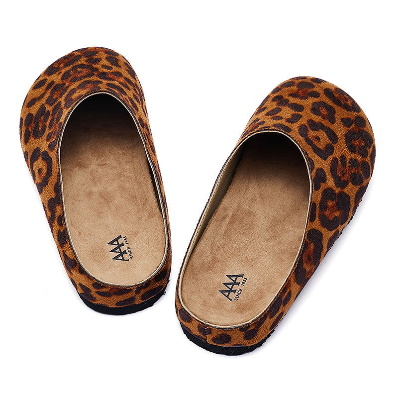 Сабо AAA Since 1955 Closed-Toe Comfort