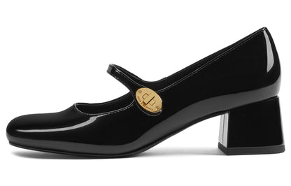 Charlz va Keyt ayollar poyabzali