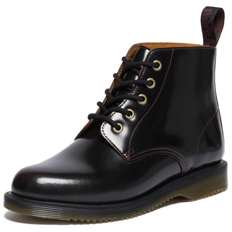 Erkaklar uchun Dr Martens etiklari