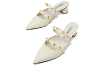 Charlz va Keyt ayollar poyabzali