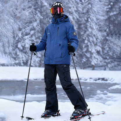 Loughnea erkaklar chang'i kostyumi