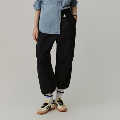 Teenie Weenie Bear, bir tekis rangli, to'g'ri oyoqli oddiy ayollar shimlari