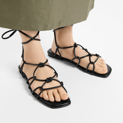 Charlz va Keyt frantsuz ayollar sandallari