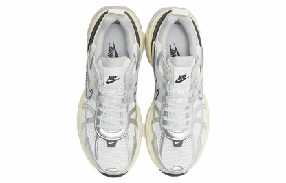 Кроссовки Nike V2K Run - Boxette Shop