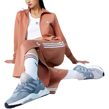 Adidas Originals ayollar sport kostyumi