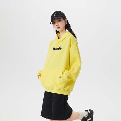 Playboy Amerika bo'shashmasdan yuzlab trend pullover kozok bir xil modellar bilan erkaklar va ayollar