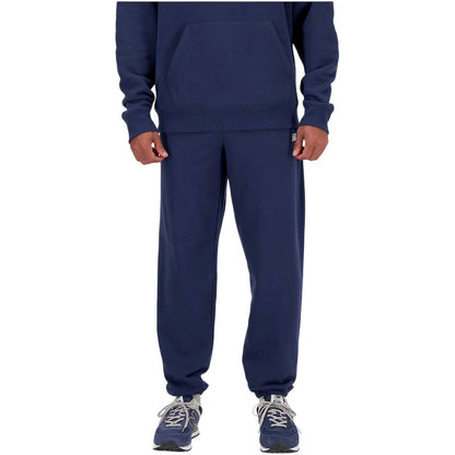 New Balans brendi logotipi tasodifiy tortilgan to'rli trikotaj sport shimlari m ko'k rangli