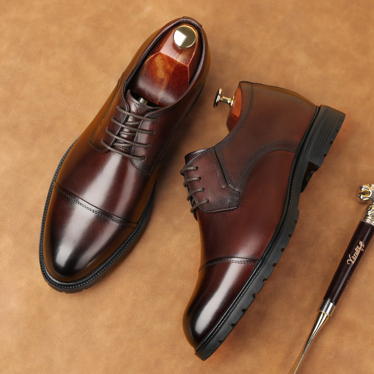 Erkaklar uchun Playboy poyabzallari