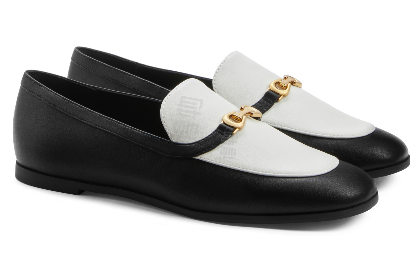 Лоферы женские Charles & Keith