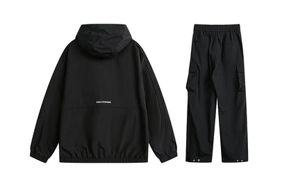 Golfcross asosiy modellari harflar logotipi bosma bir rangli plili ko'p cho'ntakli ish kiyimi tog 'tizimi ochiq havoda dam olish uchun sport kostyumi erkaklar va ayollar modellari