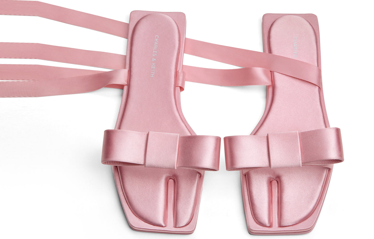 Charlz va Keyt ayollar sandallari