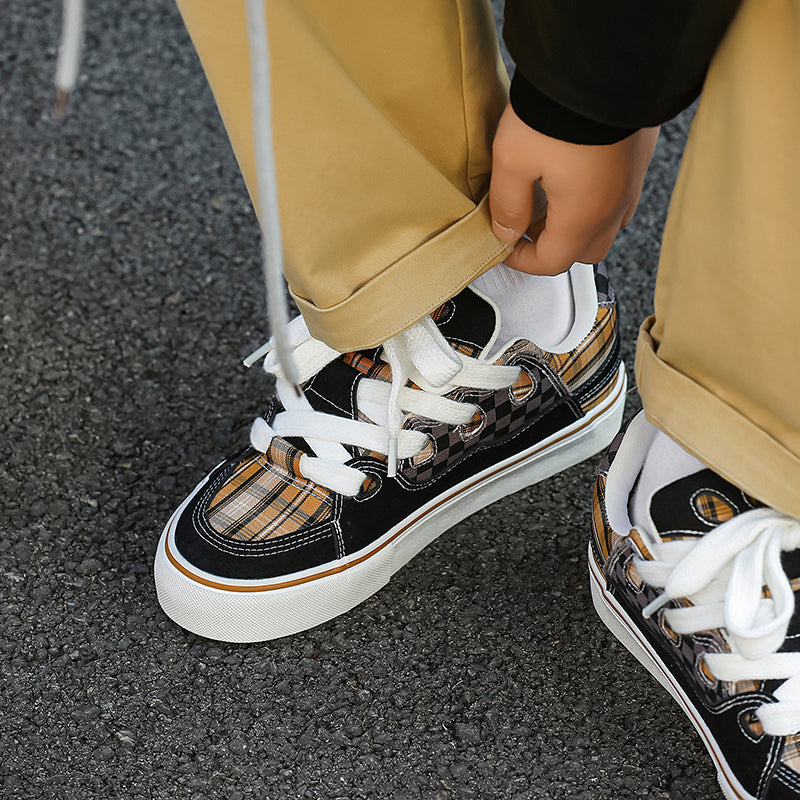 Vanssi krossovkalari