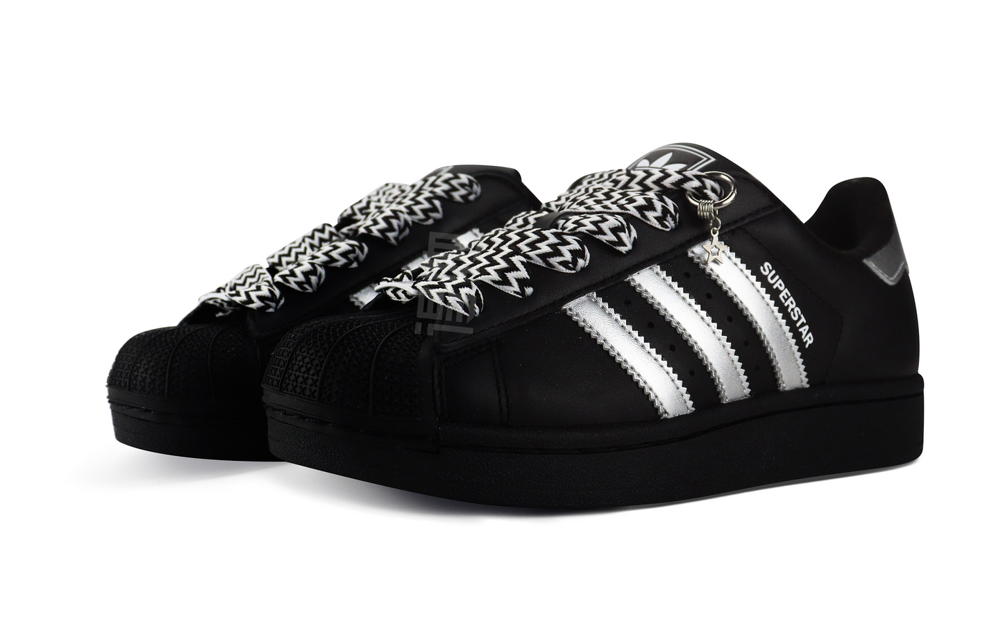 Adidas Superstar 2 Star Love ayollar krossovkalari