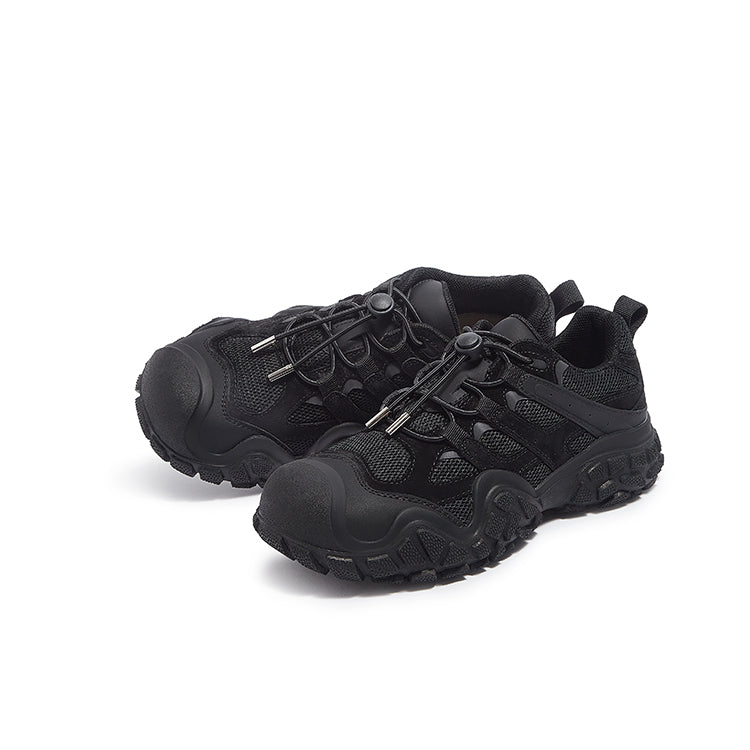 Ayollar uchun tuya krossovkalari