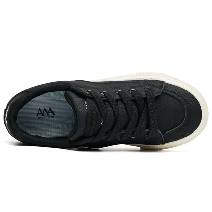 Erkaklar AAA 1955-yildan beri krossovkalar