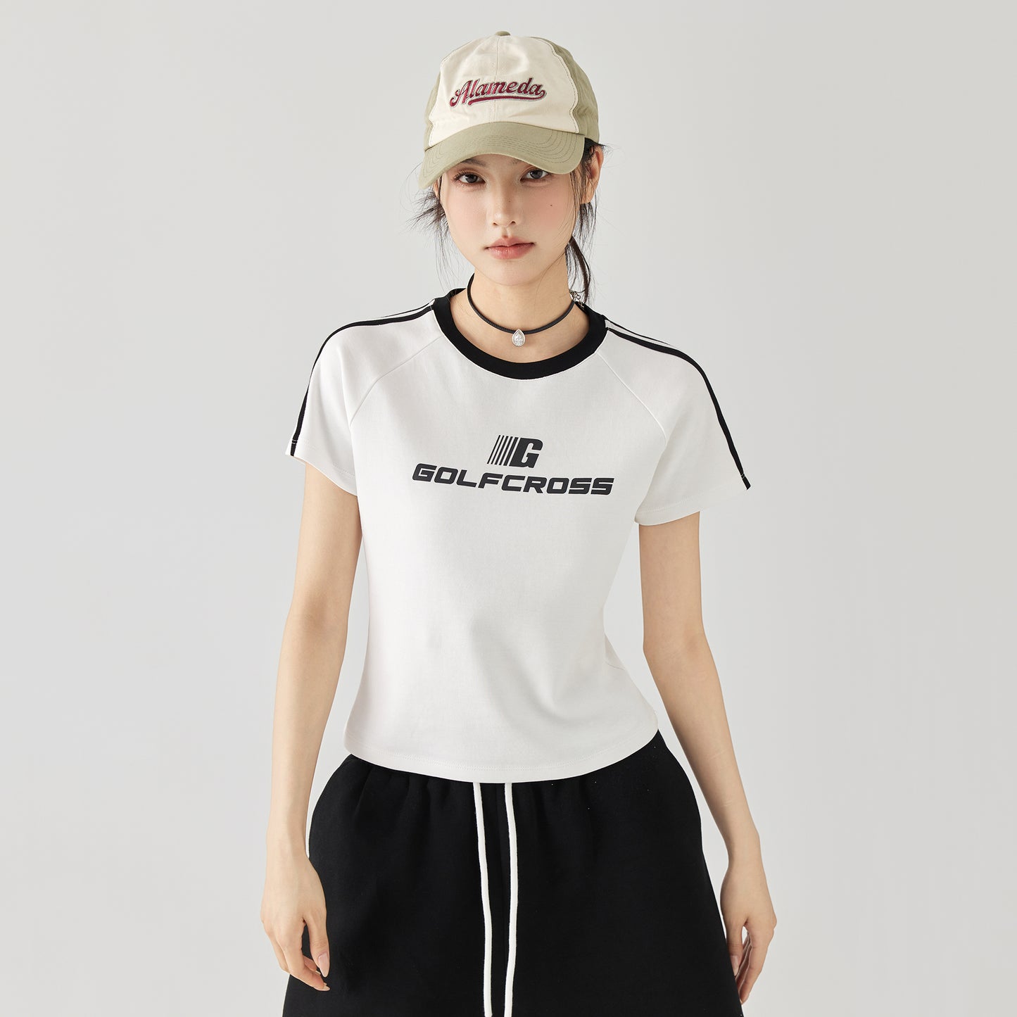 Ayollar uchun Golfcross sport byustgali