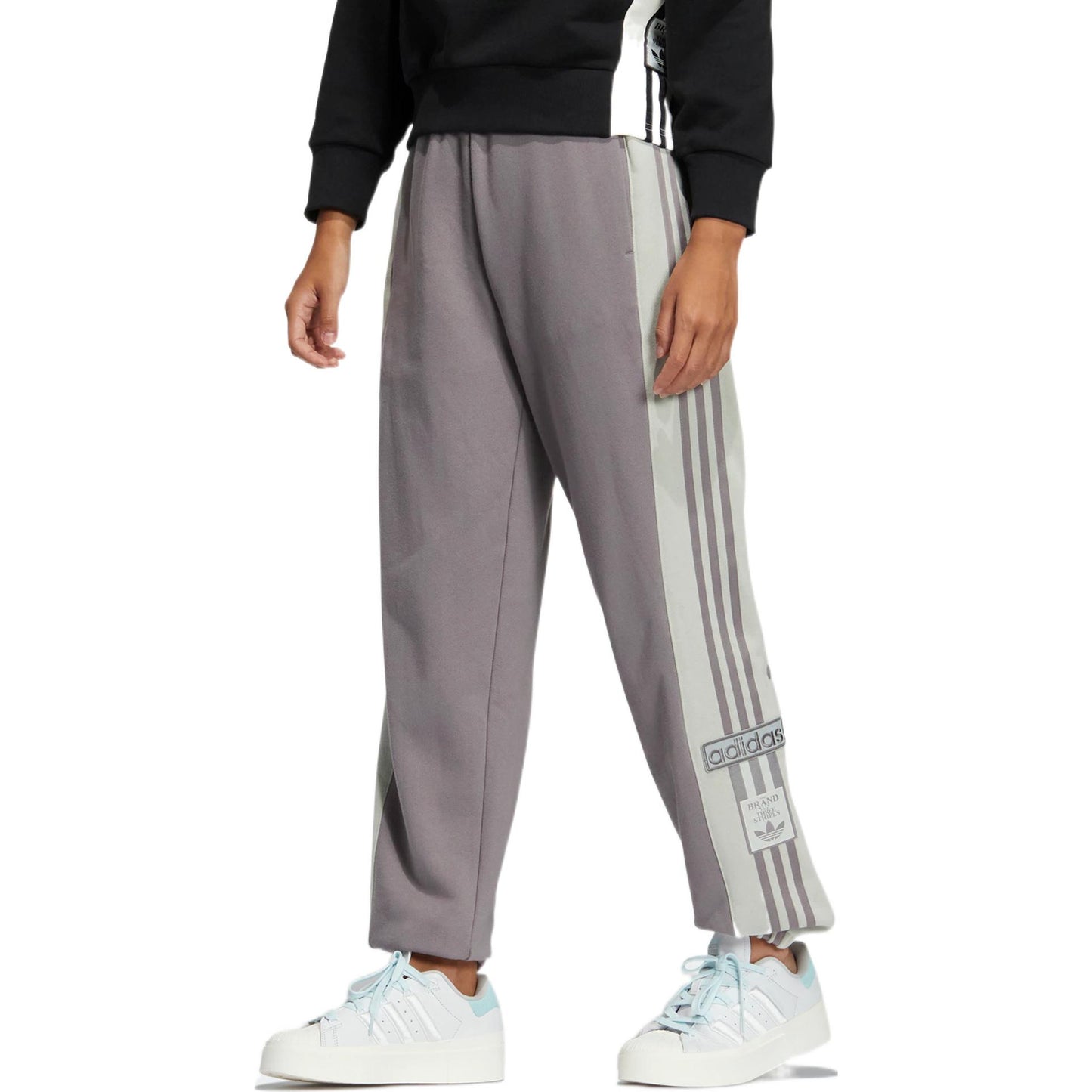 Adidas Originals ayollar shimlari