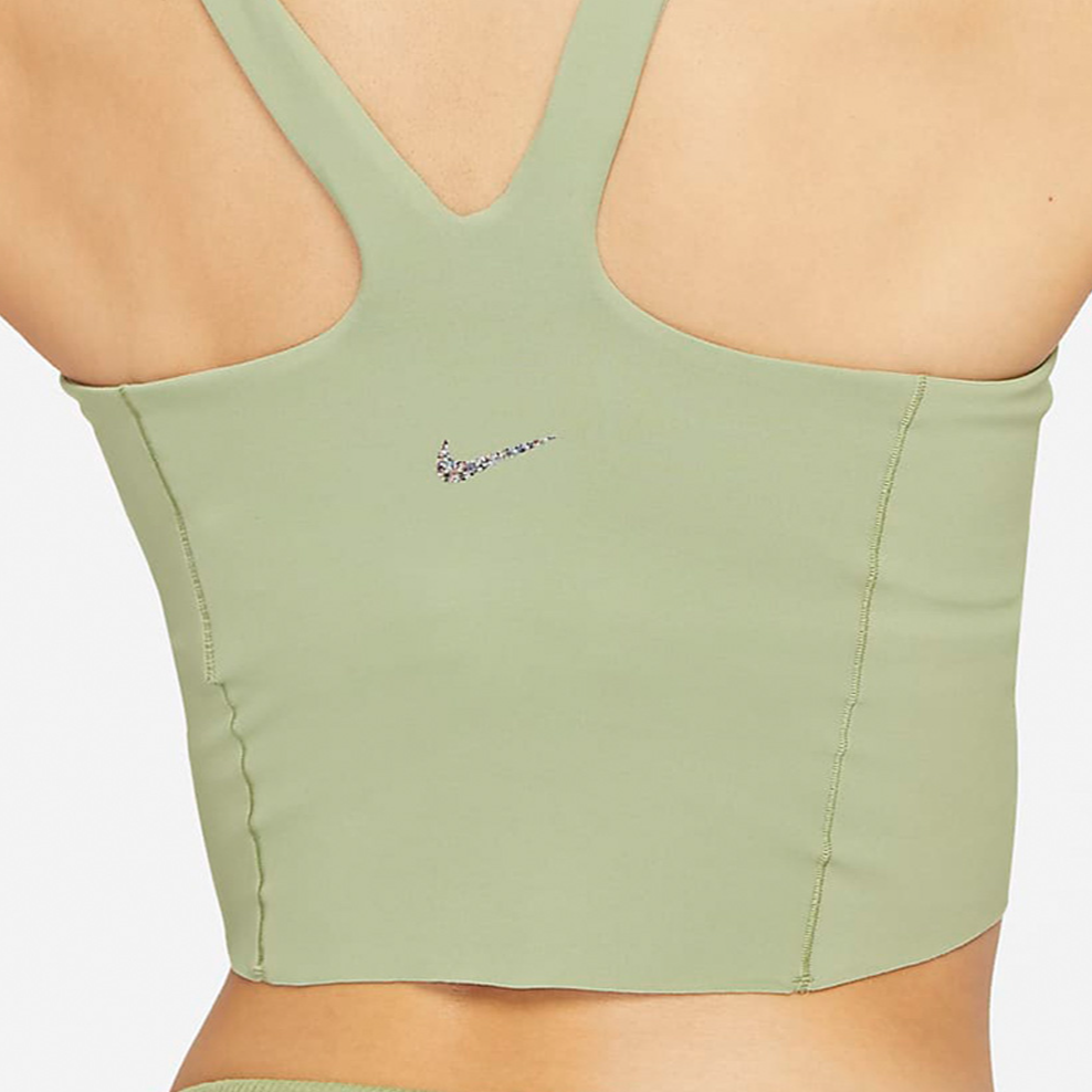 Спортивная майка женская Nike Dri-Fit Yoga Luxe