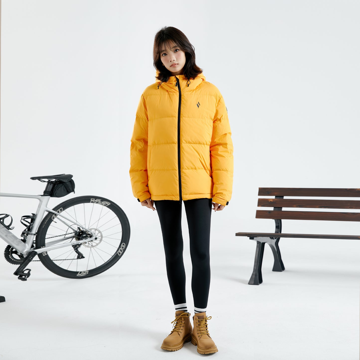 Пуховик женский Skechers