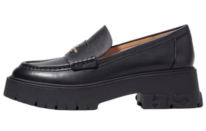 Ayollar uchun mokasinlar