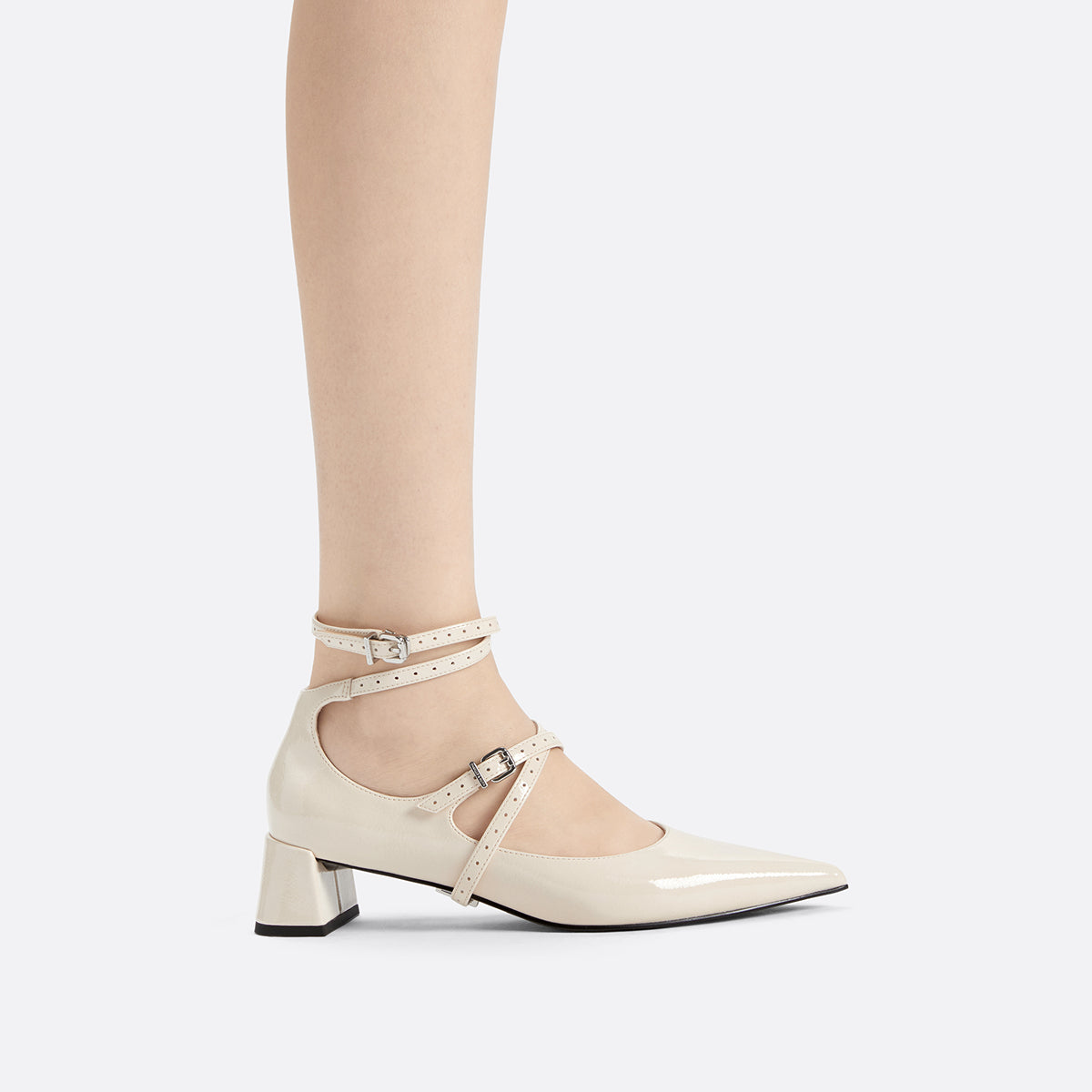 Charlz va Keyt ayollar poyabzali