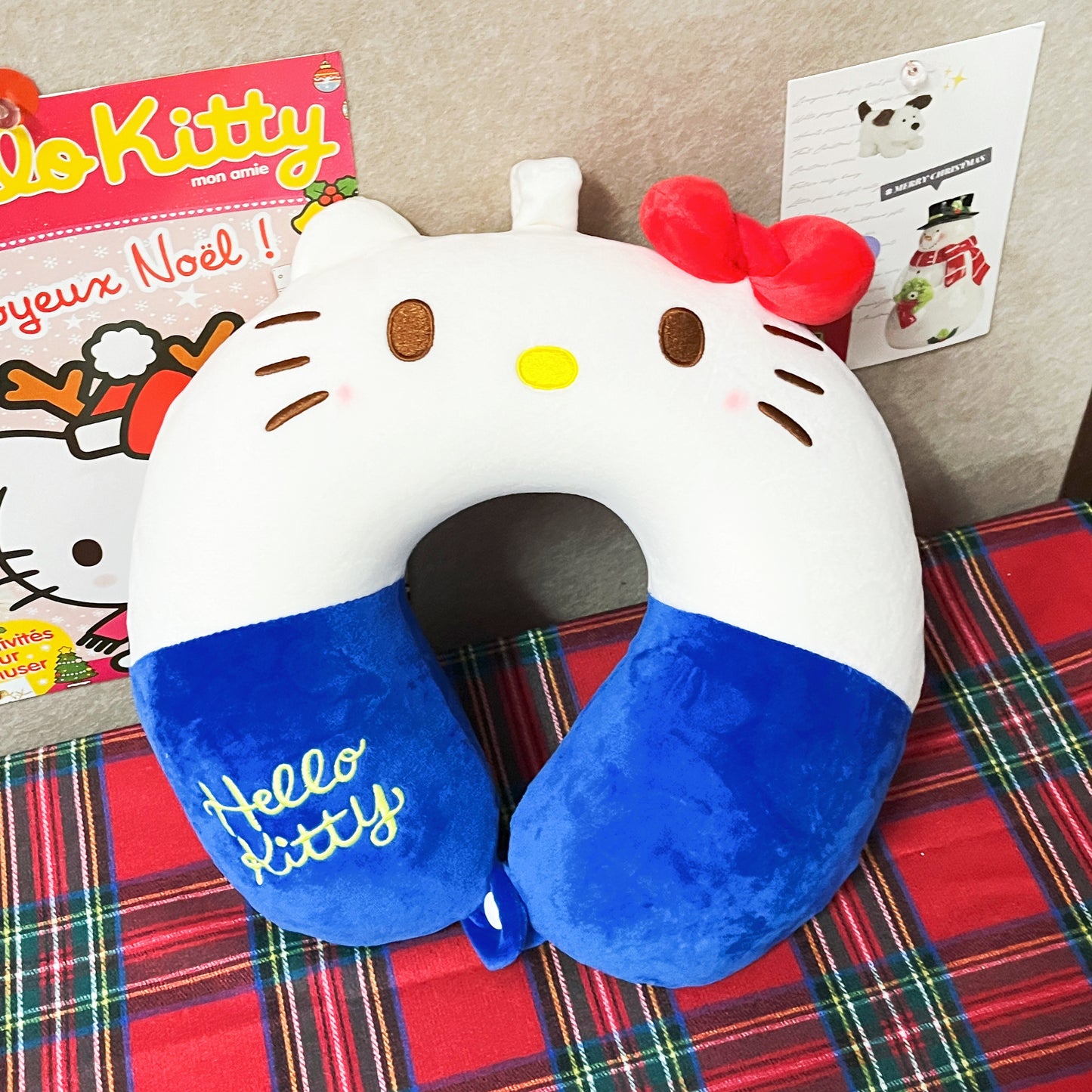 Sanrio x Hello Kitty bo'yin yostig'i