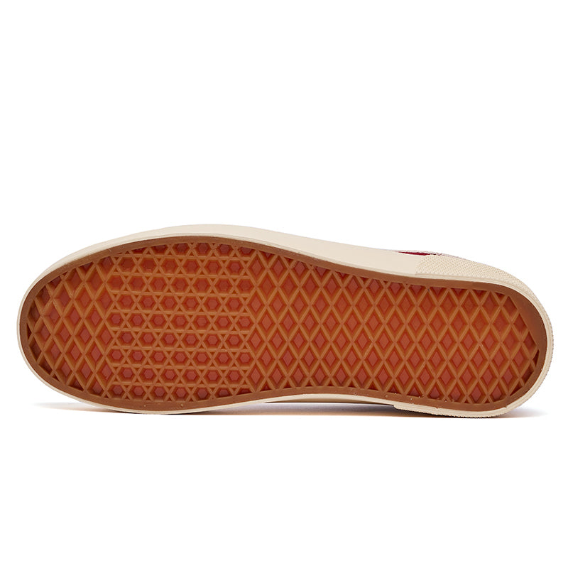 Erkaklar AAA 1955-yildan beri krossovkalar