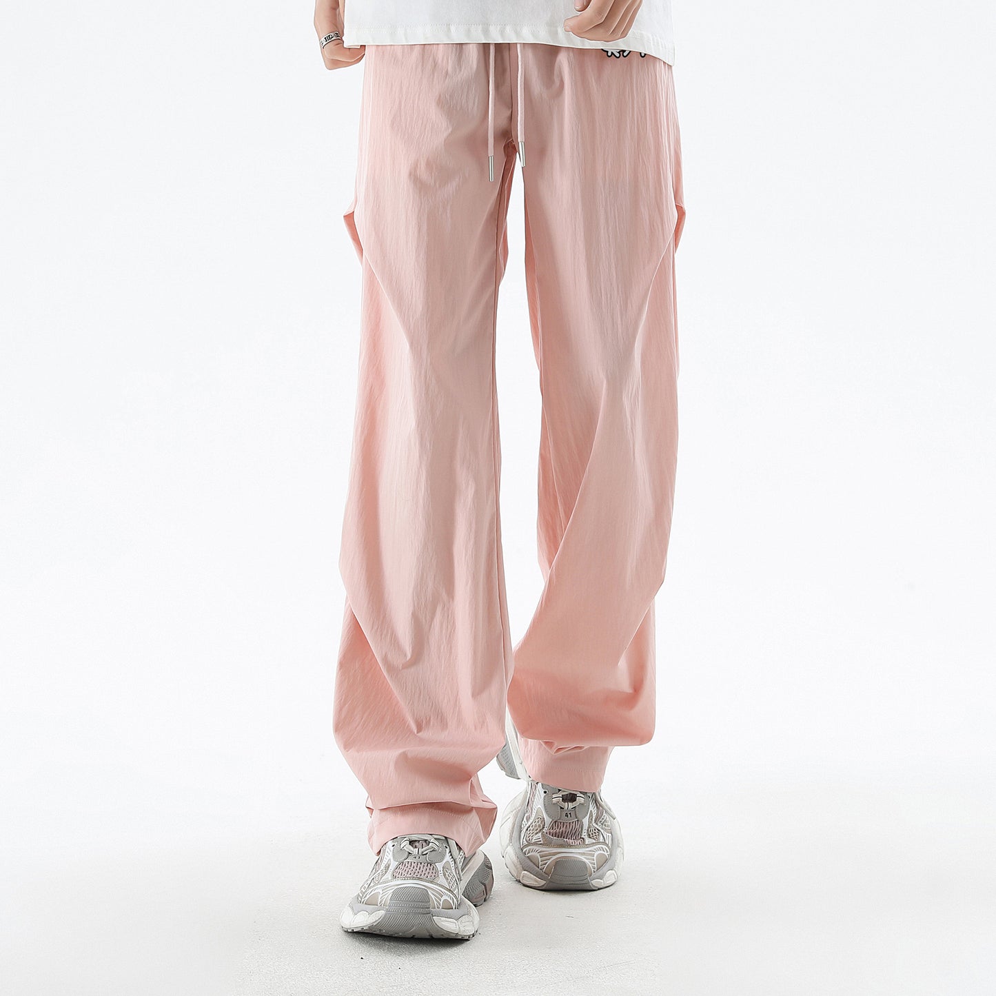 Robinhood robinhood brendining klassik logotipi bir xil modelga ega yuzta tekis kundalik shimlar va ayollar