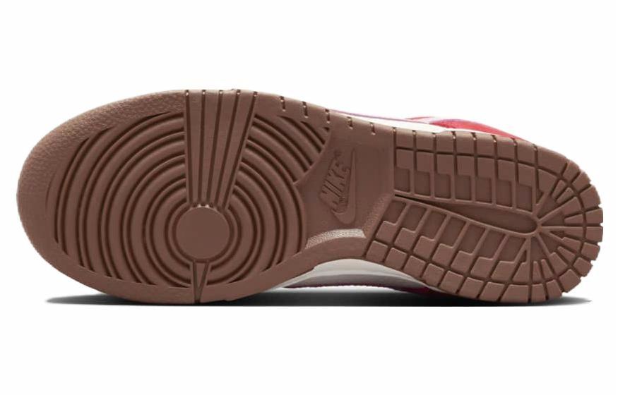 Nike Dunk Low "Yelkan va sport qizil"