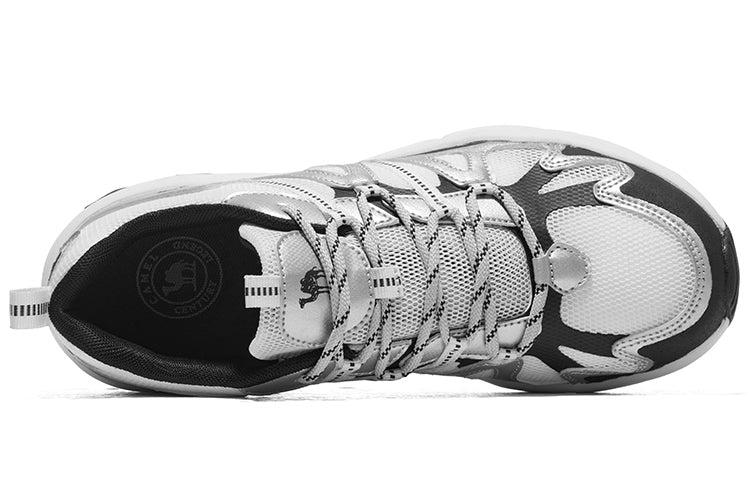 Ayollar uchun tuya krossovkalari