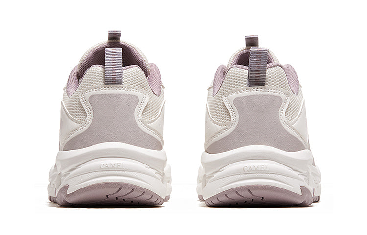 Ayollar uchun tuya krossovkalari