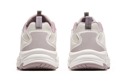 Ayollar uchun tuya krossovkalari