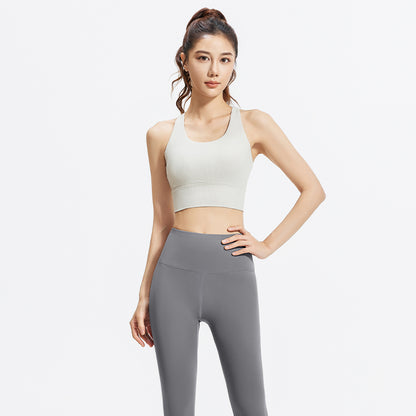 FARO ayollar sport kostyumi