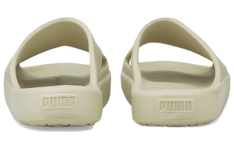 Puma flip-floplar