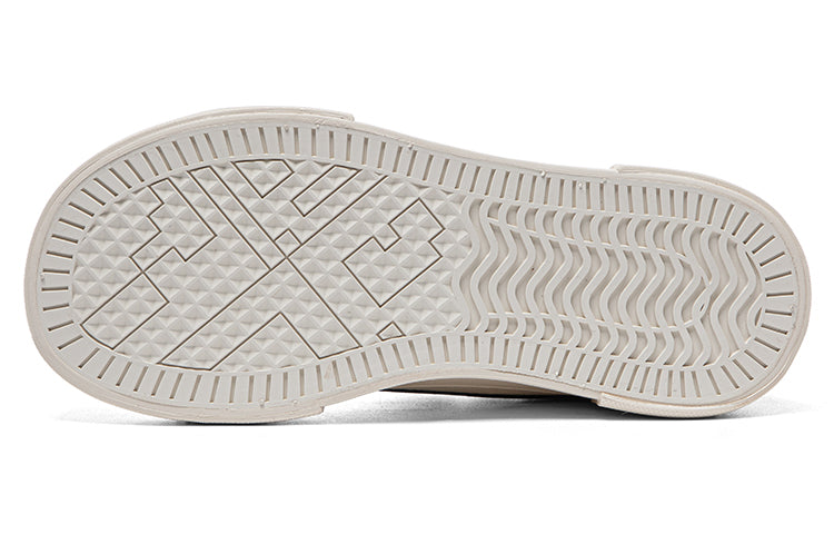 Кроссовки женские Warrior