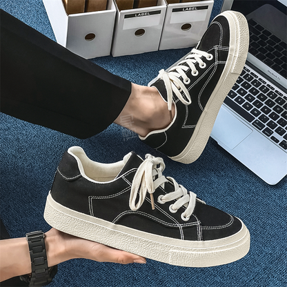 Erkaklar uchun Kaiser krossovkalari