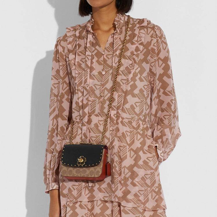 Сумка женская Coach Madison 16 Camellia Spin Lock - Boxette Shop