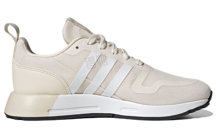 Кроссовки женские Adidas