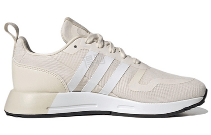 Кроссовки женские Adidas