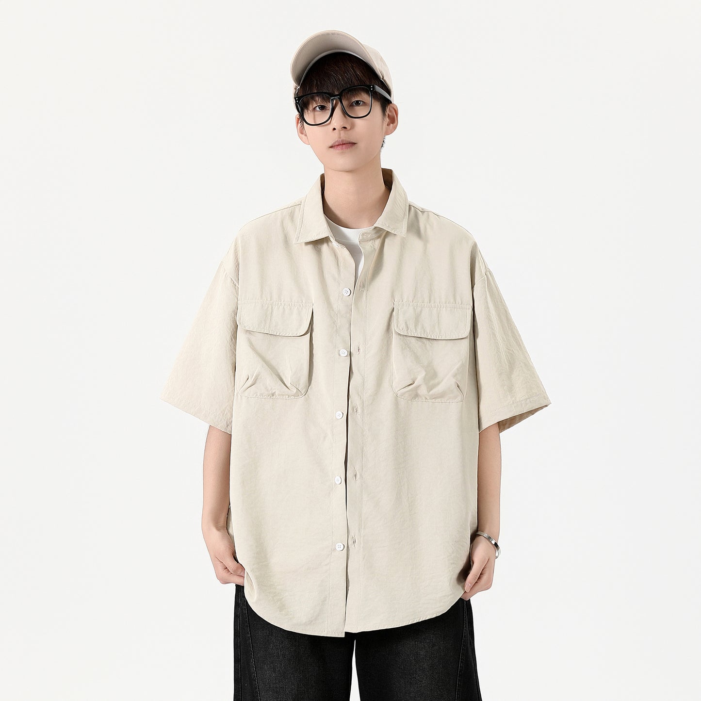 Igoi Amerika yuqori ko'chada qulay moda ish kiyimi nozik kesilgan tasodifiy ko'p qirrali tekis rangli oddiy bo'sh lapel qisqa yengli ko'ylaklar erkaklar va ayollar bir xil