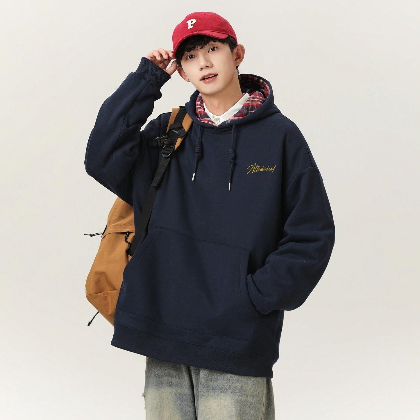 Robinhood erkaklar uchun kapshonli ko'ylak