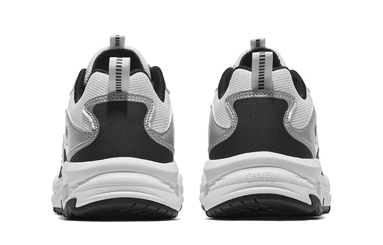 Ayollar uchun tuya krossovkalari