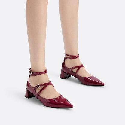 Charlz va Keyt ayollar poyabzali