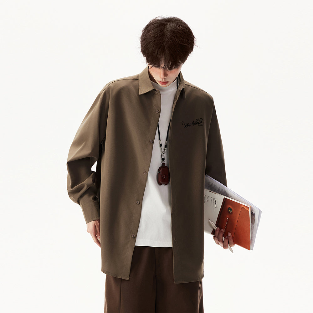 Pal ongaco pal ongaco Amerika yuqori ko'cha asosiy modellari oddiy sof paxta tanasi harflari brend logotipi bosma erkin tasodifiy universal koreys tekis rangli lapel uzun yengli ko'ylaklar bir xil modellar bilan erkaklar va ayollar