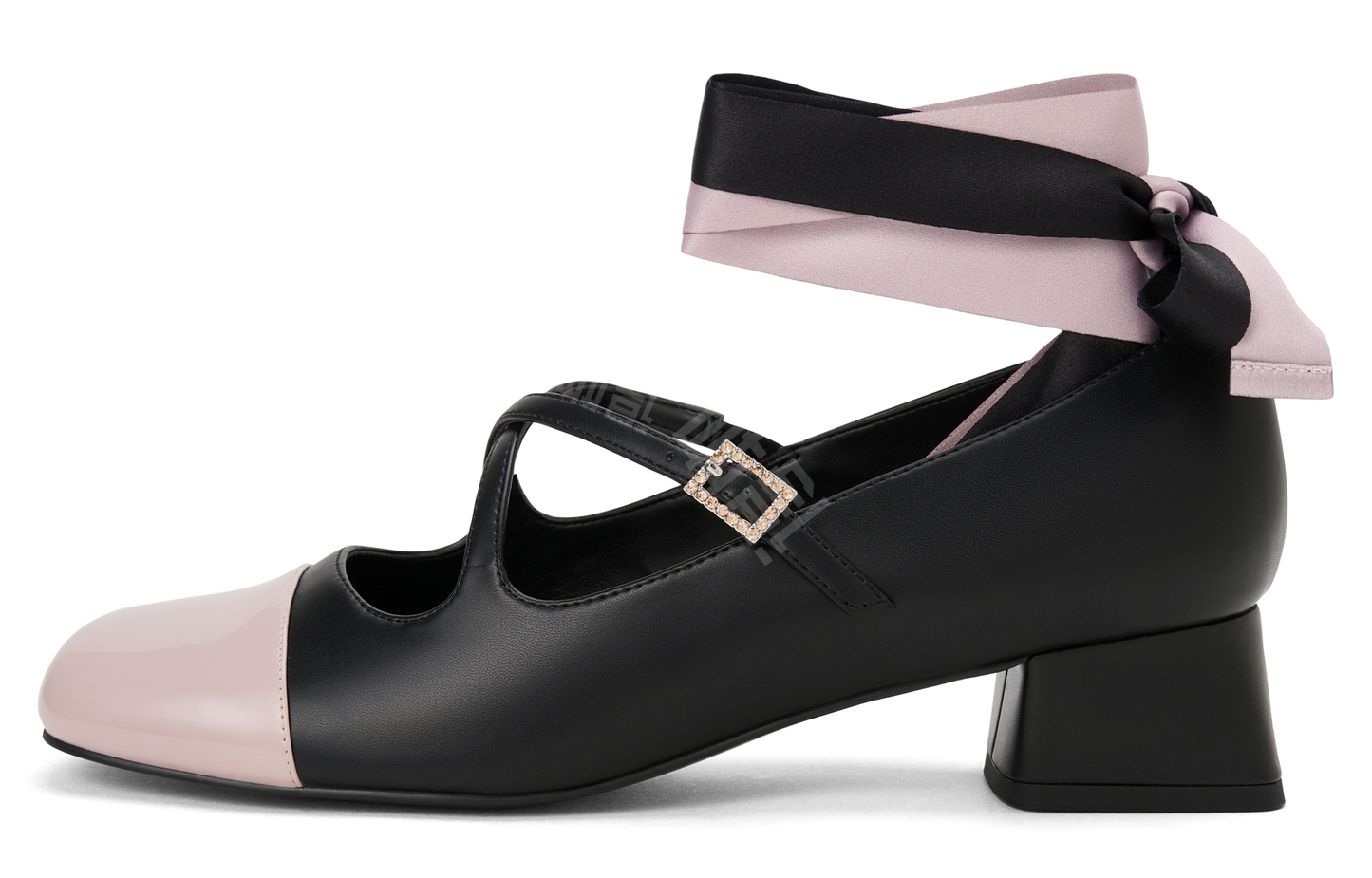 Туфли женские Charles & Keith