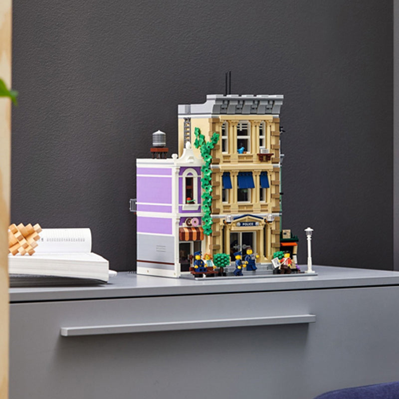 LEGO politsiya bo'limi to'plami