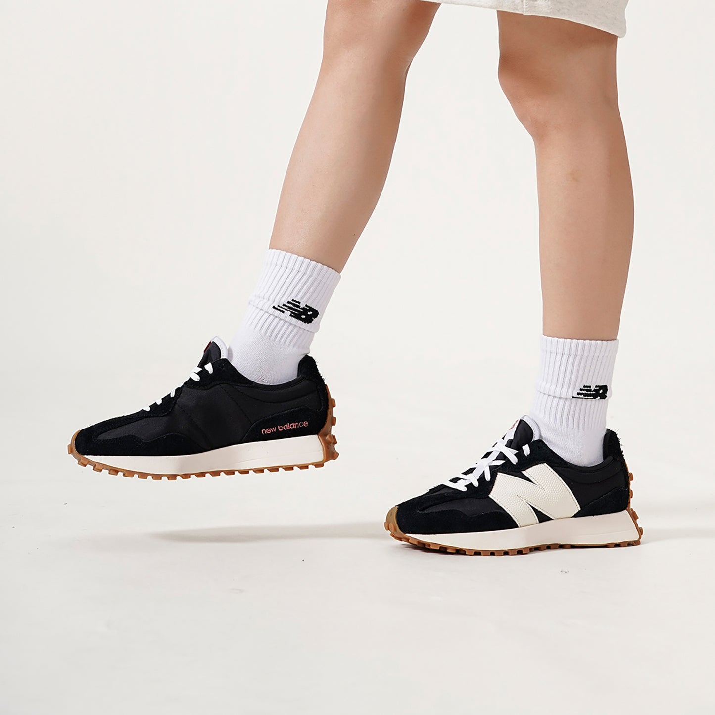 Кроссовки женские New Balance NB 327