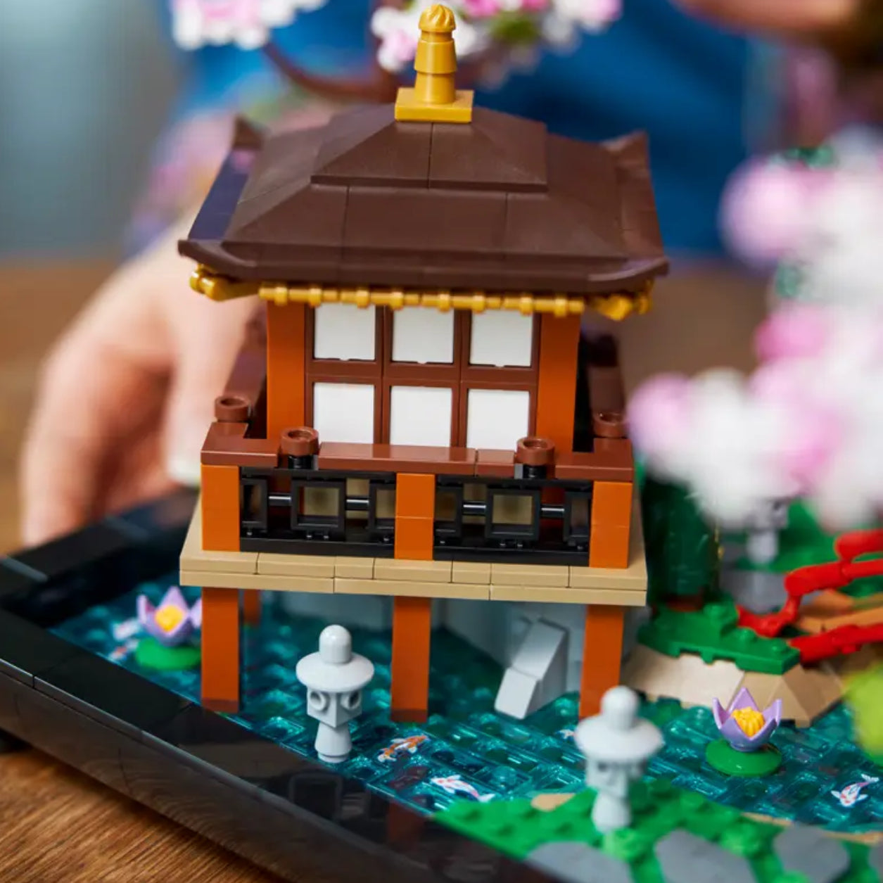 LEGO konstruktori "Zen bog'i mavzusi" (10315)